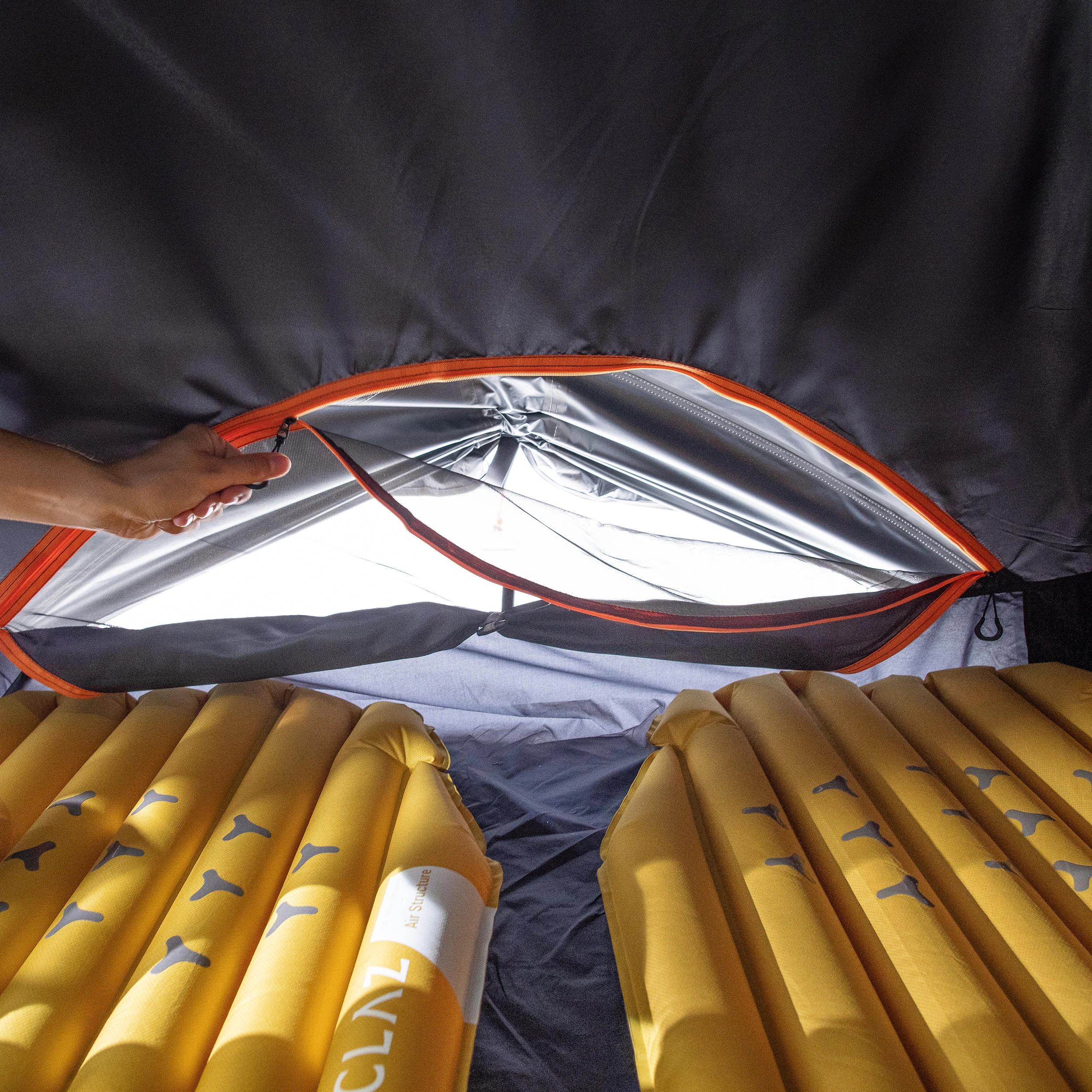 Forclaz 2 Man Dome Trekking Blackout Tent - MT500 F&B 9 Forclaz 2 Man Dome Trekking Blackout Tent - MT500 F&B - Image 7