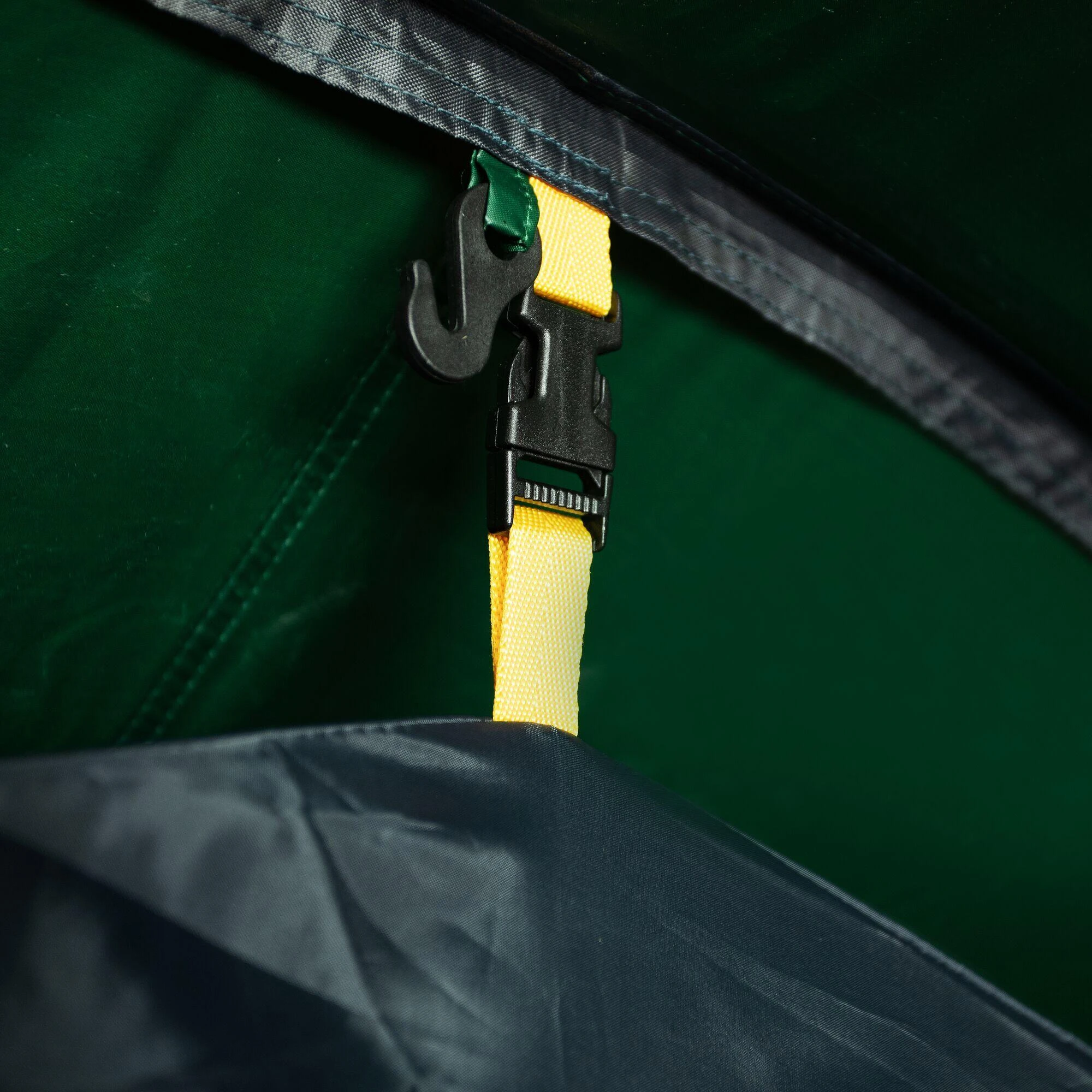 Regatta Kivu 4-Man Vis-A-Vis Adults' Camping Tent 7 Regatta Kivu 4-Man Vis-A-Vis Adults' Camping Tent - Image 5